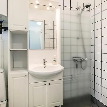1 Bedroom Lovely In Nexo Daire *