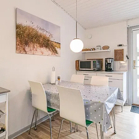 1 Bedroom Lovely In Nexo Apartament