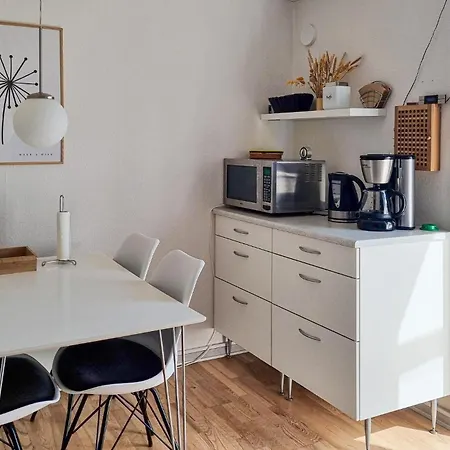 1 Bedroom Lovely In Lejlighed